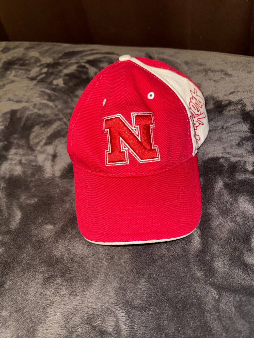 N Huskers Baseball Cap Red White Cotton Adjustable Strap